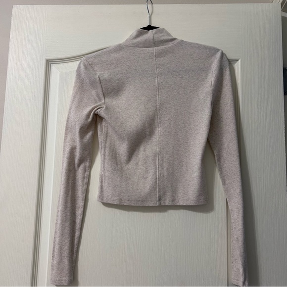 AE Soft & Sexy Mock Neck Long-Sleeve T-Shirt Oatmeal Heather - Picture 6 of 9